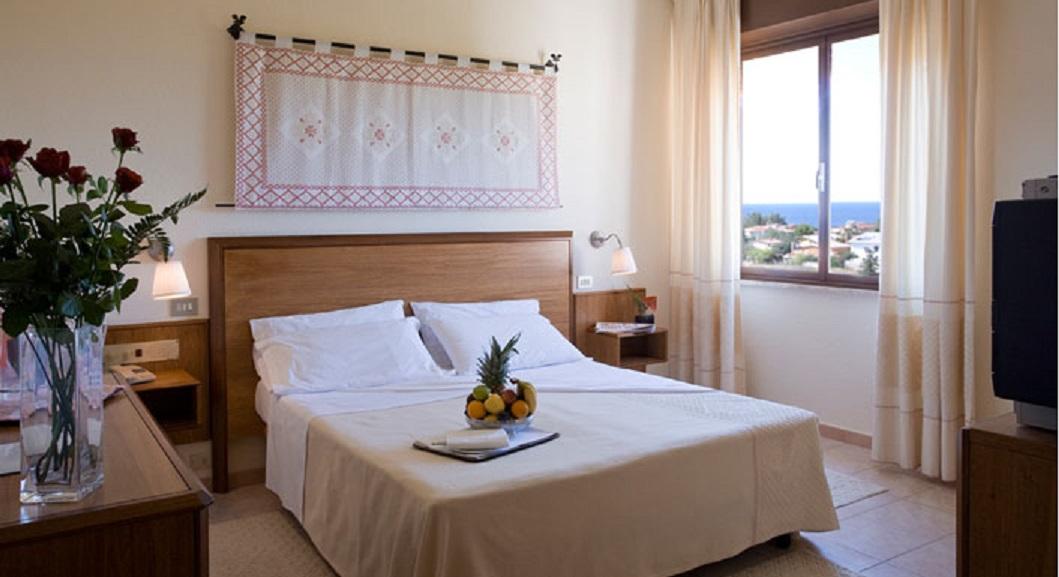 Hotel Califfo Quartu SantʼElena Εξωτερικό φωτογραφία