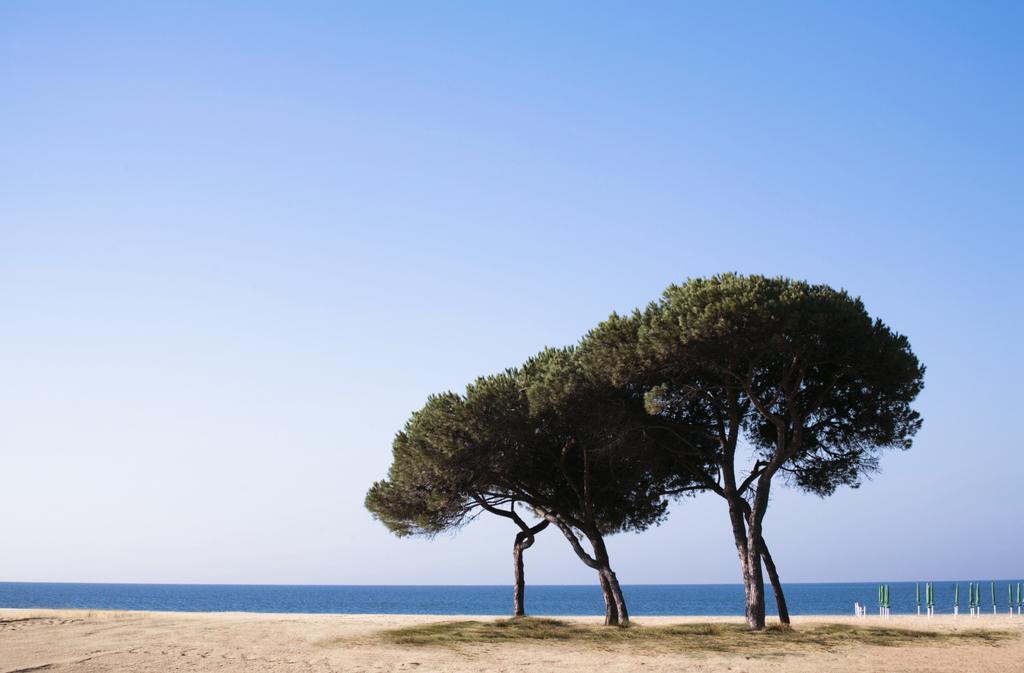 Hotel Califfo Quartu SantʼElena Εξωτερικό φωτογραφία